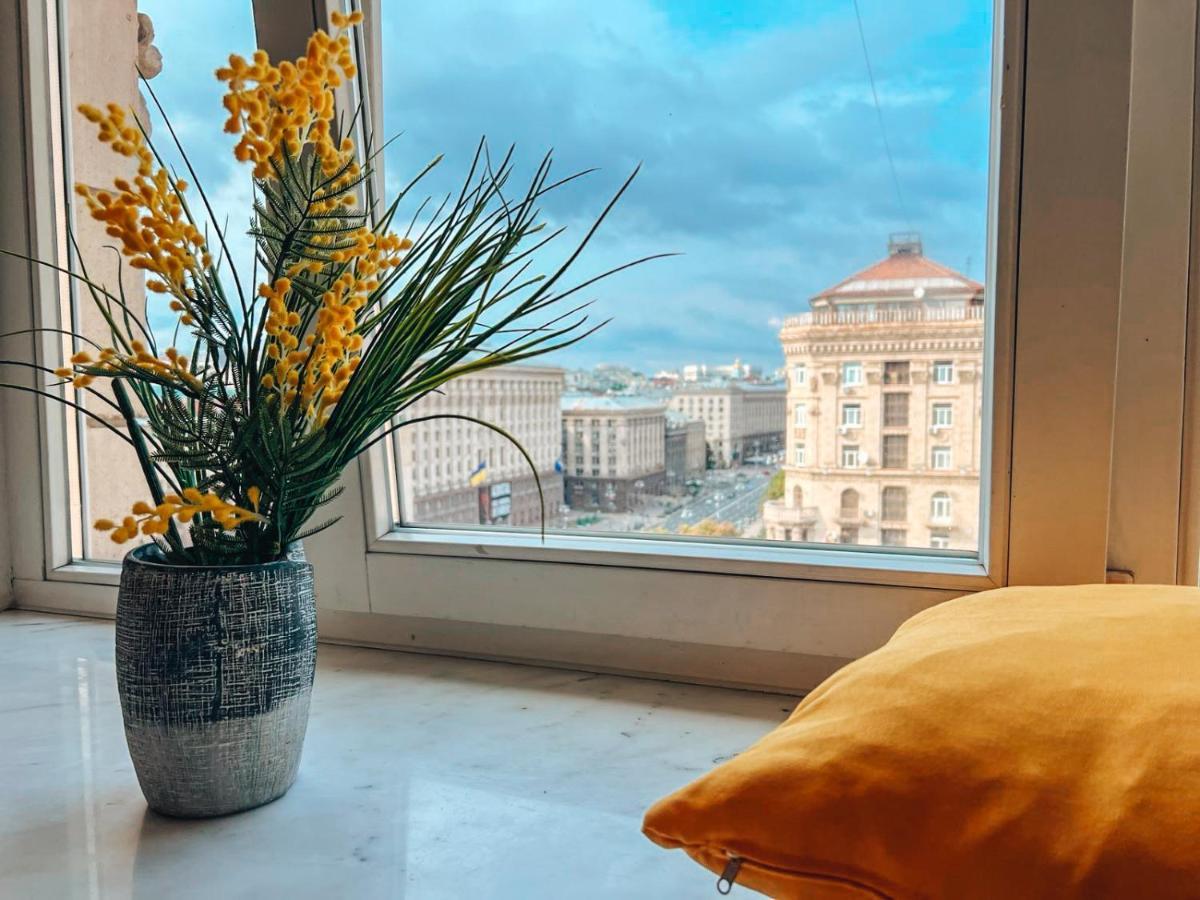 Apartments Rentals Ukraine On Kreshchatik Киев Екстериор снимка