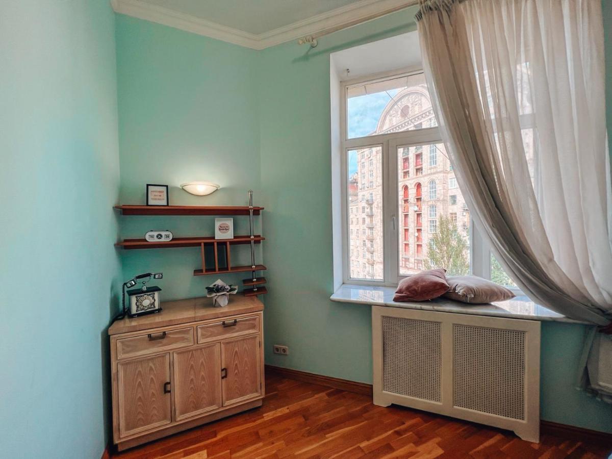 Apartments Rentals Ukraine On Kreshchatik Киев Екстериор снимка