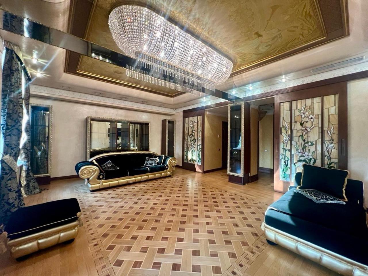 Apartments Rentals Ukraine On Kreshchatik Киев Екстериор снимка