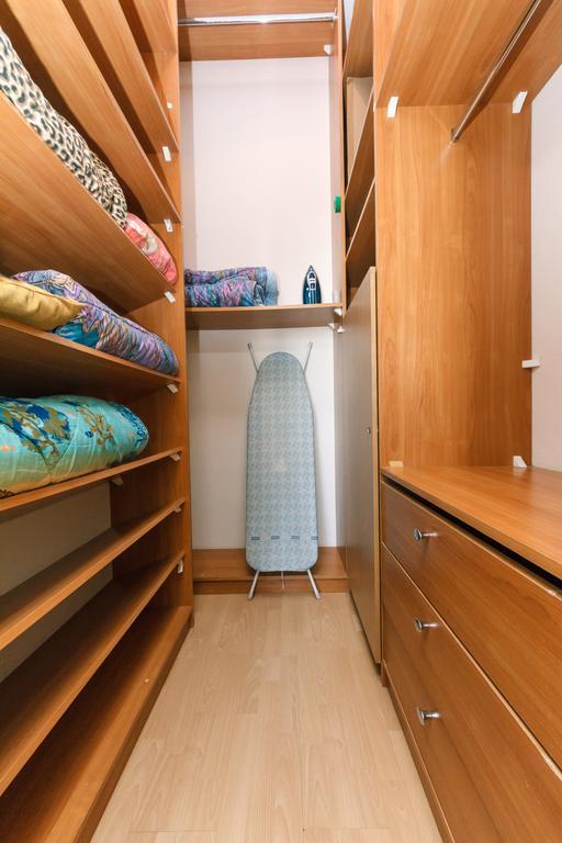 Apartments Rentals Ukraine On Kreshchatik Киев Екстериор снимка